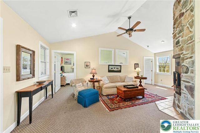 1720 Molasses, Springfield Twp, PA 18951