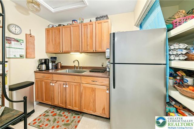 1720 Molasses, Springfield Twp, PA 18951