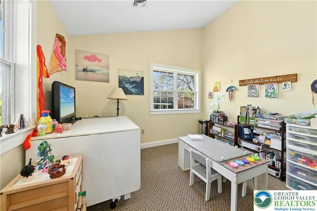 1720 Molasses, Springfield Twp, PA 18951