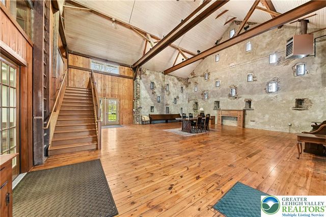 1720 Molasses, Springfield Twp, PA 18951