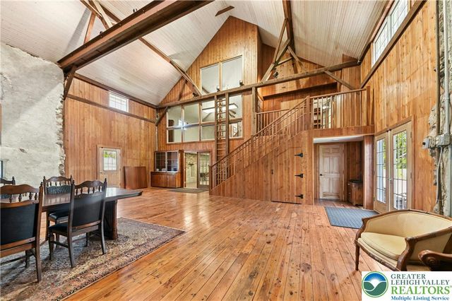 1720 Molasses, Springfield Twp, PA 18951