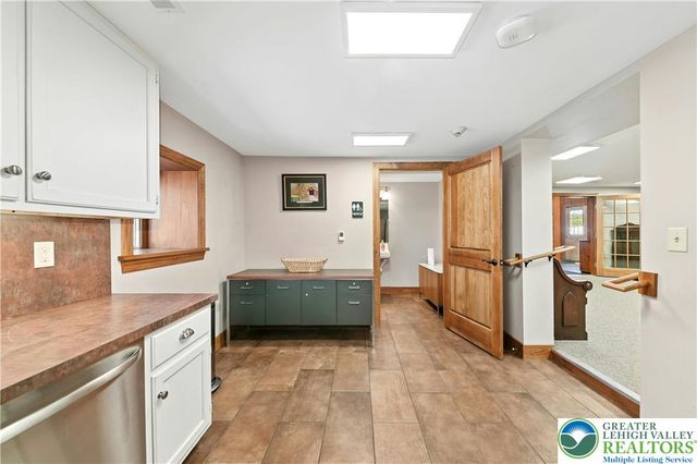 1720 Molasses, Springfield Twp, PA 18951