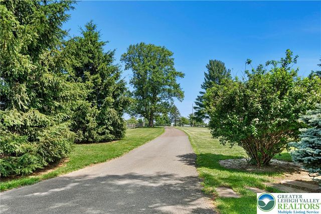 1720 Molasses, Springfield Twp, PA 18951