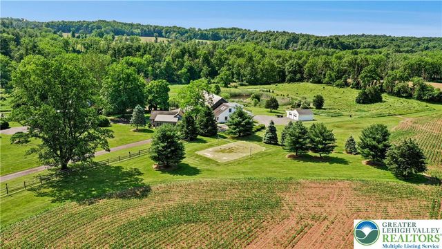 1720 Molasses, Springfield Twp, PA 18951