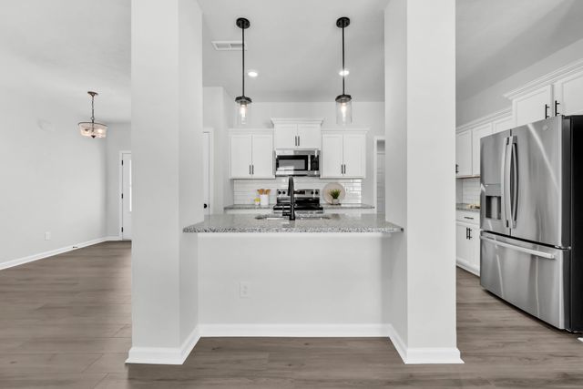 1192 Boulder Pass Rd, Clarksville, TN 37040