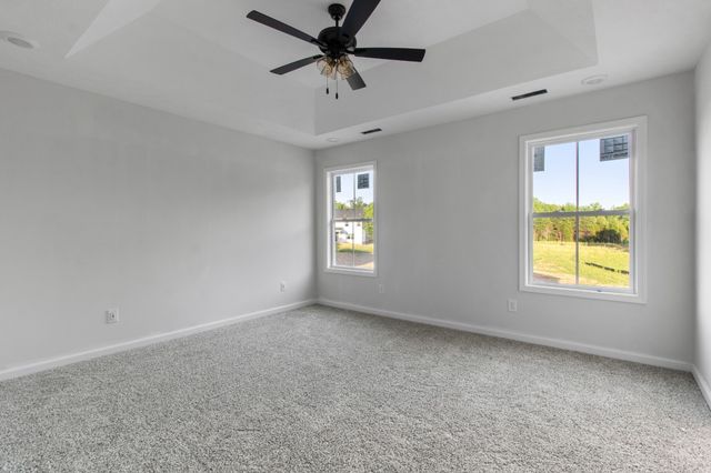 1192 Boulder Pass Rd, Clarksville, TN 37040