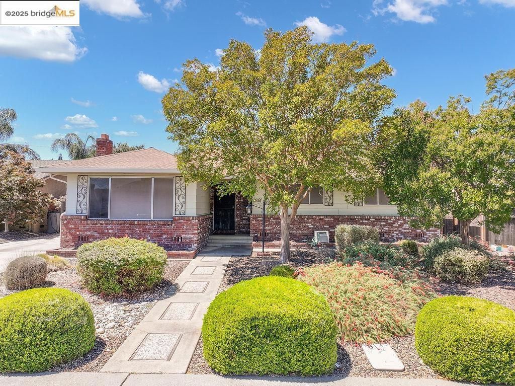 7426 Myrtle Vista Ave, Sacramento, CA 95831