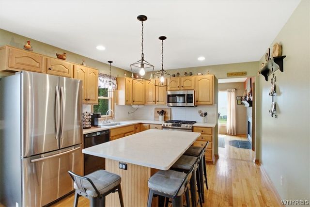 4687 John Michael, Hamburg, NY 14075