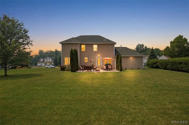 4687 John Michael, Hamburg, NY 14075