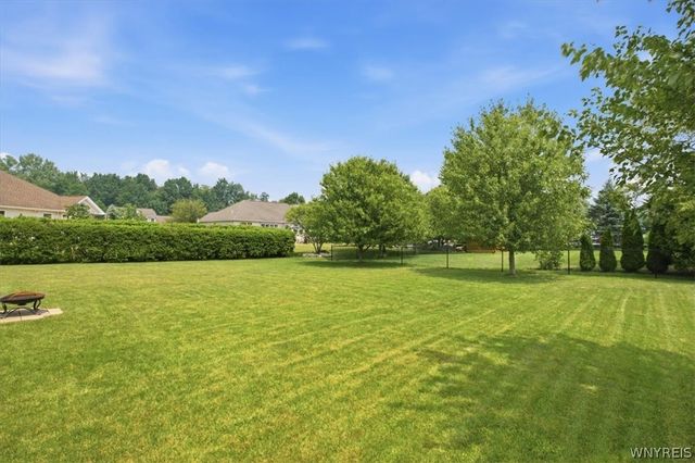 4687 John Michael, Hamburg, NY 14075