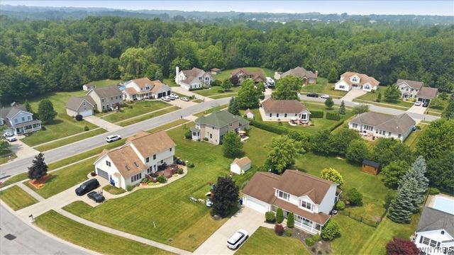 4687 John Michael, Hamburg, NY 14075