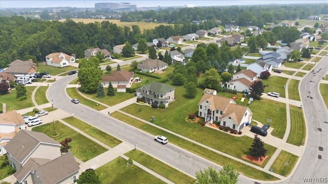 4687 John Michael, Hamburg, NY 14075