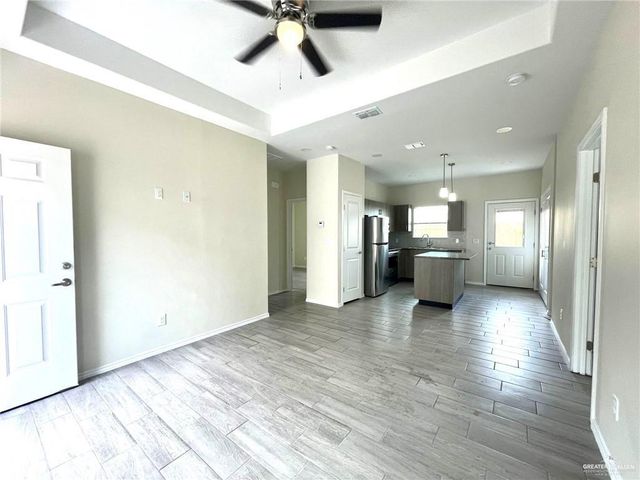 5001 N Hiawatha Drive 4, Pharr, TX 78577