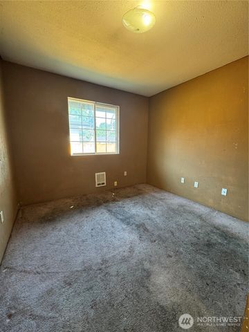 5712 S Augusta Street, Seattle, WA 98178