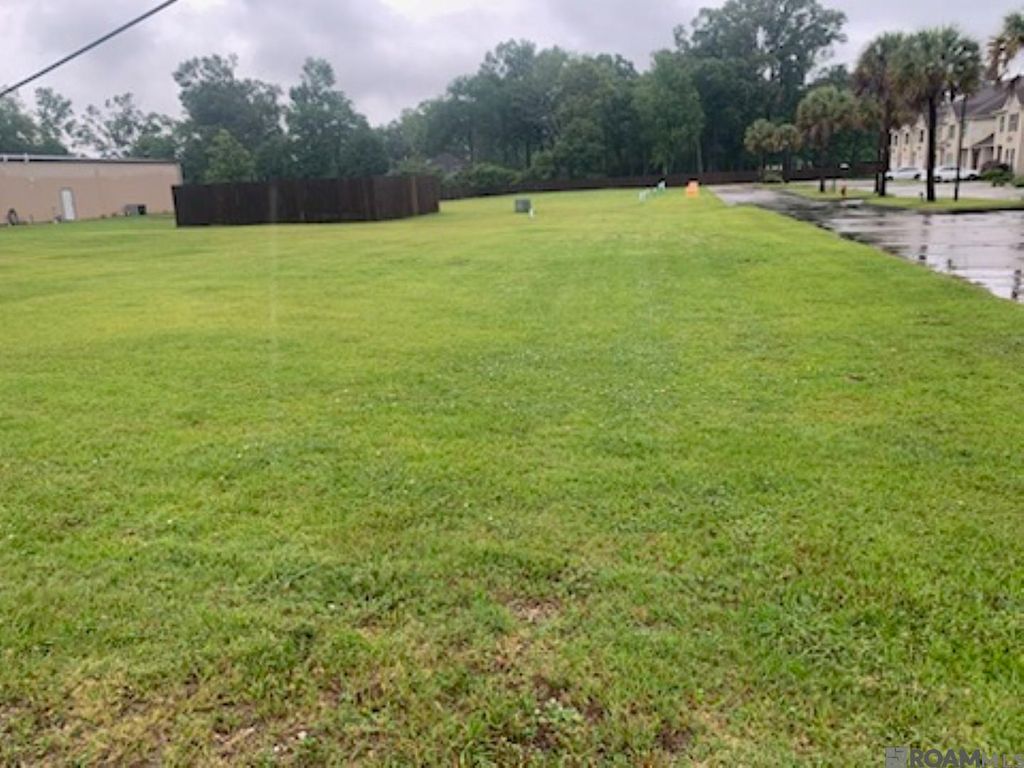 38402 La Hwy 42, Prairieville, LA 70769