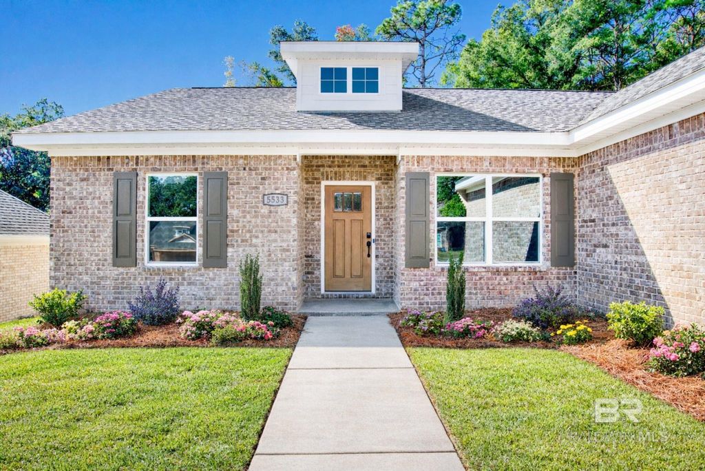 5533 Cross Creek Drive, Mobile, AL 36693