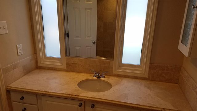 7730 Meadow Road 106, Dallas, TX 75230