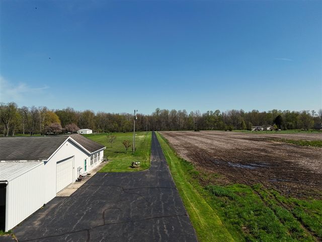 31643 Frost Street, Dowagiac, MI 49047