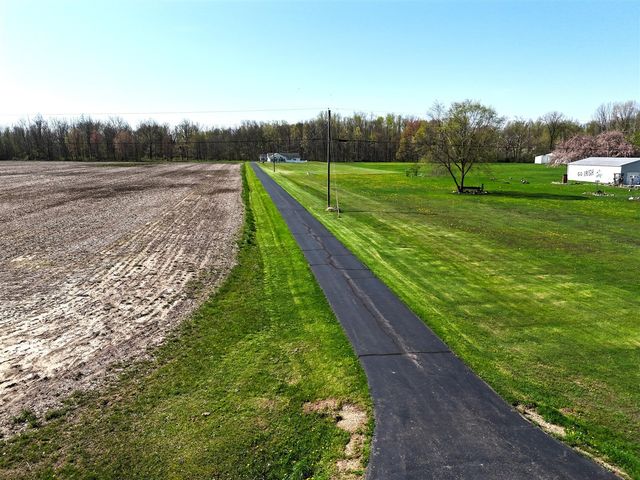 31643 Frost Street, Dowagiac, MI 49047