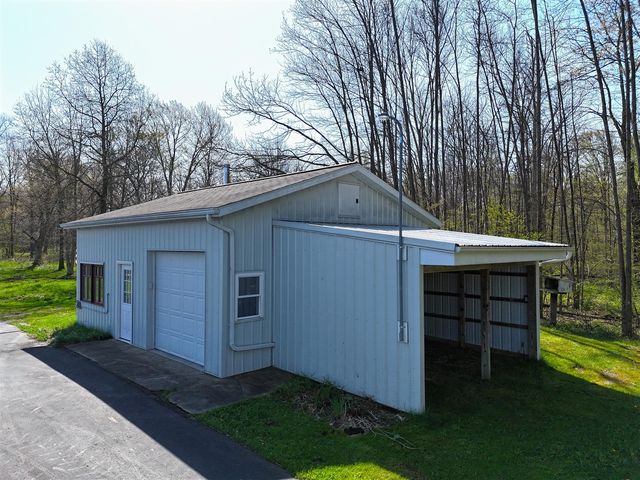 31643 Frost Street, Dowagiac, MI 49047