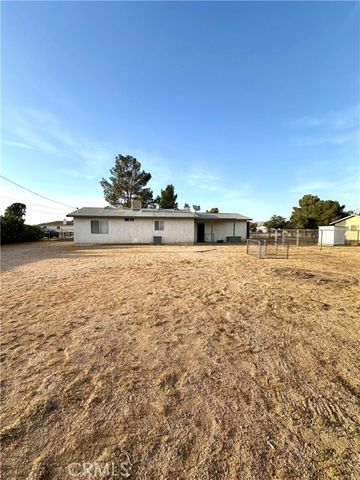 22773 Powhatan Road, Apple Valley, CA 92308