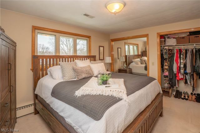 7416 Woodcrest Avenue NE, Canton, OH 44721