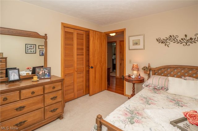 7416 Woodcrest Avenue NE, Canton, OH 44721