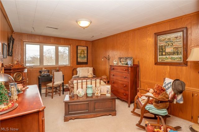 7416 Woodcrest Avenue NE, Canton, OH 44721