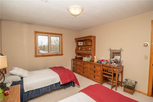 7416 Woodcrest Avenue NE, Canton, OH 44721