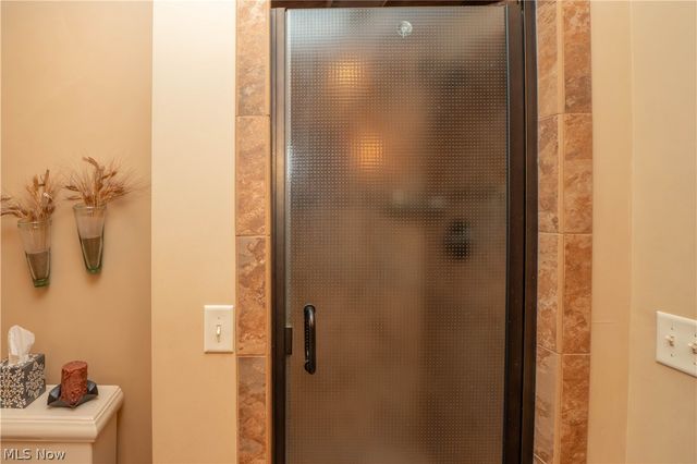 7416 Woodcrest Avenue NE, Canton, OH 44721