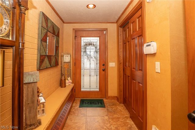 7416 Woodcrest Avenue NE, Canton, OH 44721