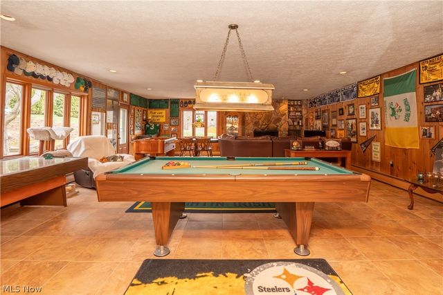 7416 Woodcrest Avenue NE, Canton, OH 44721