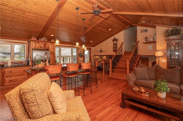 7416 Woodcrest Avenue NE, Canton, OH 44721