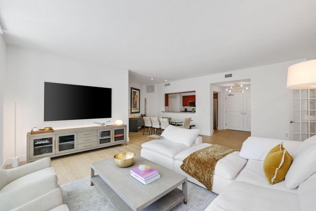 347 N New River Drive 301, Fort Lauderdale, FL 33301