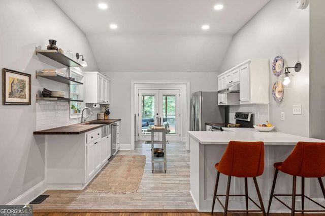 160 Crestview Circle, Athens, GA 30606