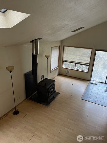 1809 193rd Avenue SW, Lakebay, WA 98349