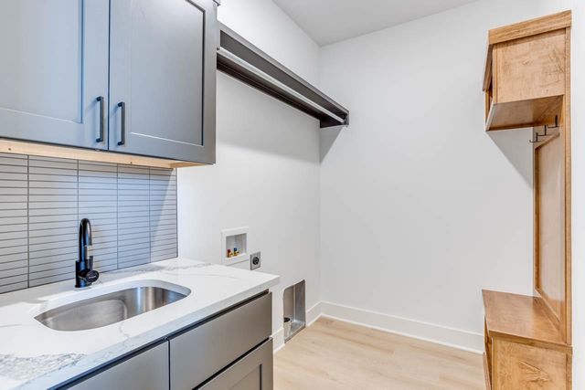 8547 W 37TH ST N, Wichita, KS 67205