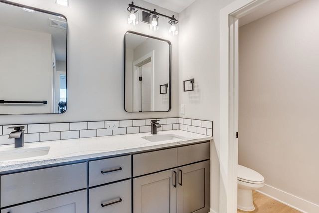 8547 W 37TH ST N, Wichita, KS 67205