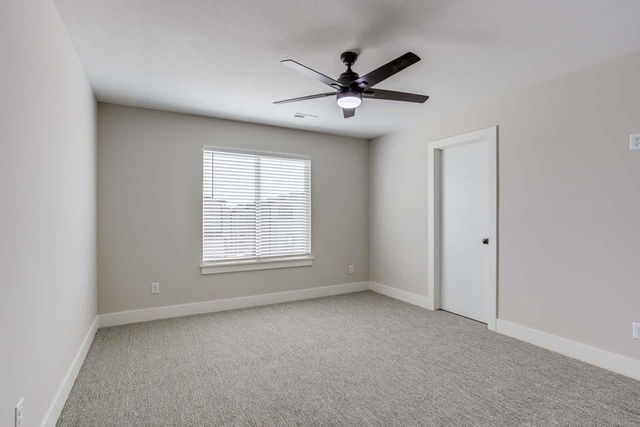 8547 W 37TH ST N, Wichita, KS 67205