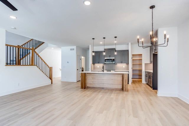 8547 W 37TH ST N, Wichita, KS 67205