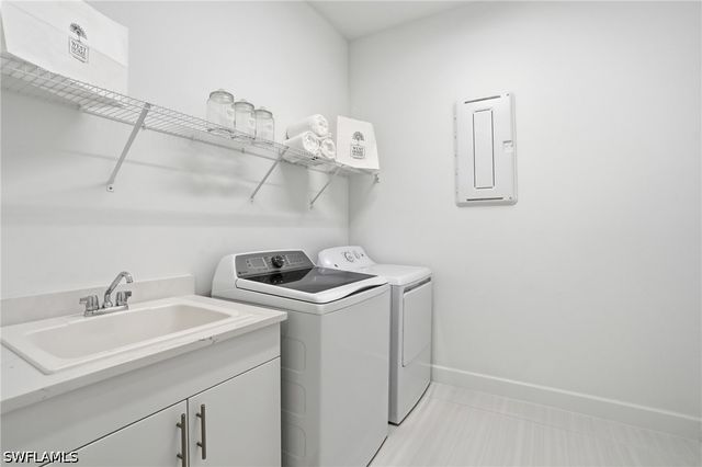 11949 Gardenia AVE, Naples, FL 34120