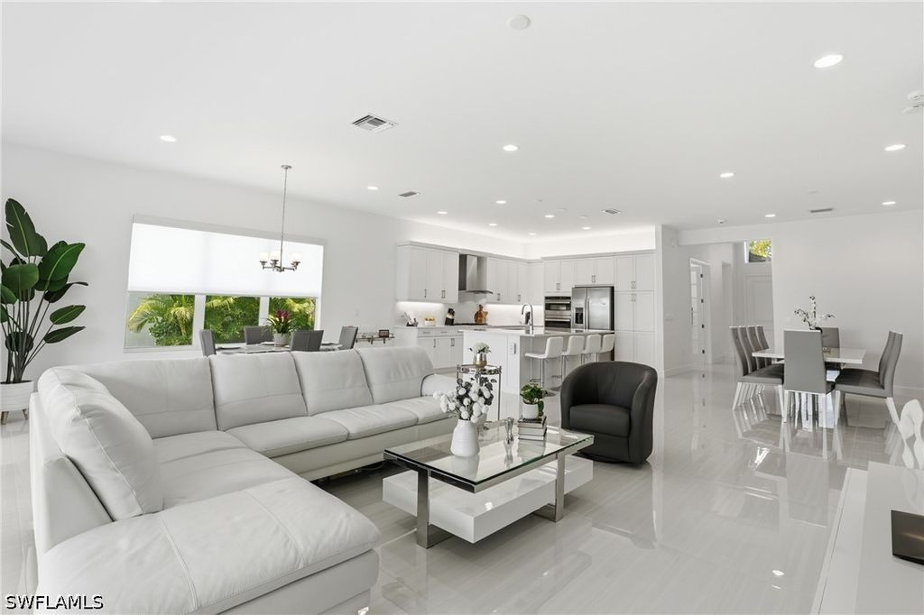 11949 Gardenia AVE, Naples, FL 34120