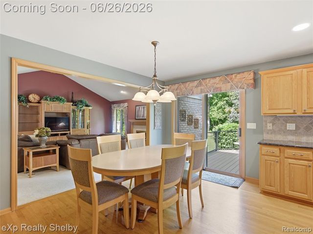 56432 Cromwell Court, Utica, MI 48316
