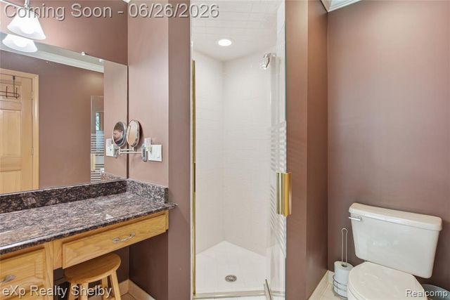 56432 Cromwell Court, Utica, MI 48316