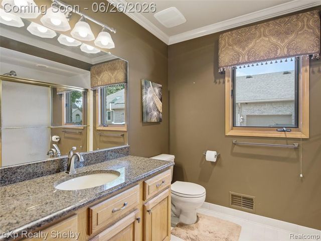 56432 Cromwell Court, Utica, MI 48316