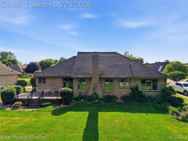 56432 Cromwell Court, Utica, MI 48316