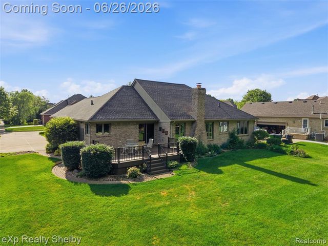 56432 Cromwell Court, Utica, MI 48316