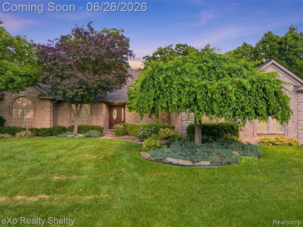 56432 Cromwell Court, Utica, MI 48316