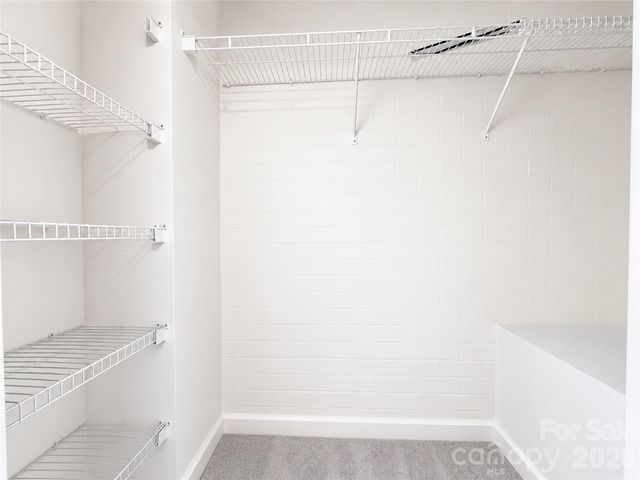 1224 Green Oaks Lane F, Charlotte, NC 28205