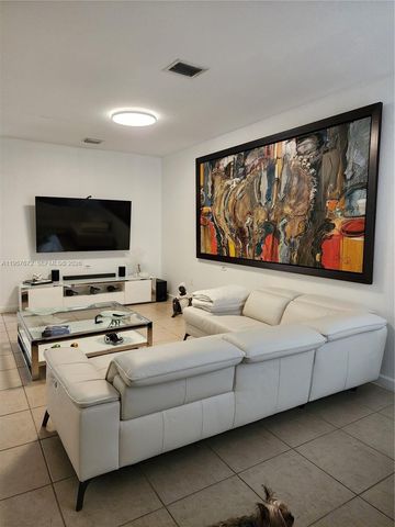 11629 NW 87th Ln 11629, Doral, FL 33178